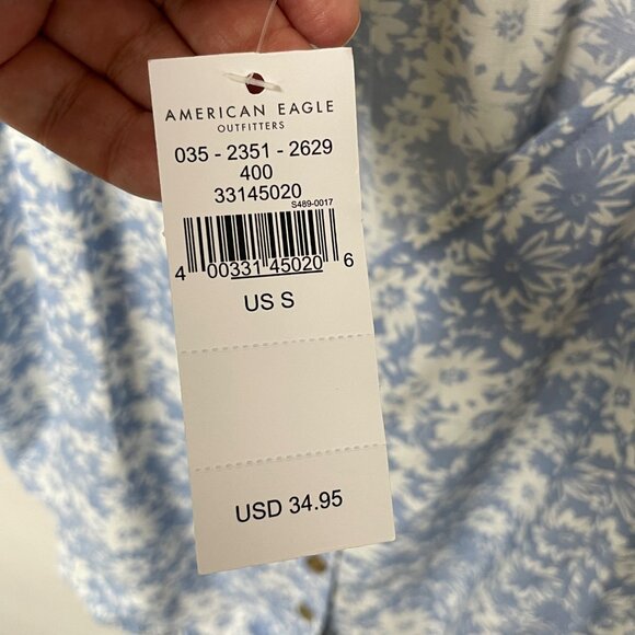 NWT American Eagle Top with Tie Front Detail Blue White Floral Print- Size Small - Picture 7 of 8